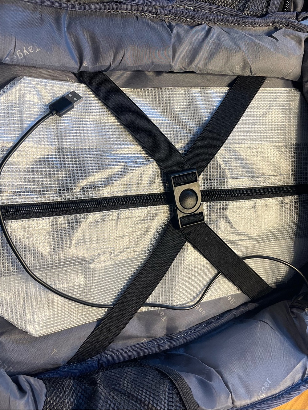 NWT Taygeer Personal Item Navy Backpack 🌼 - Picture 10 of 16